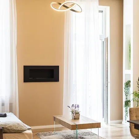 Apartamento Csengery Deluxe With Balcony *
