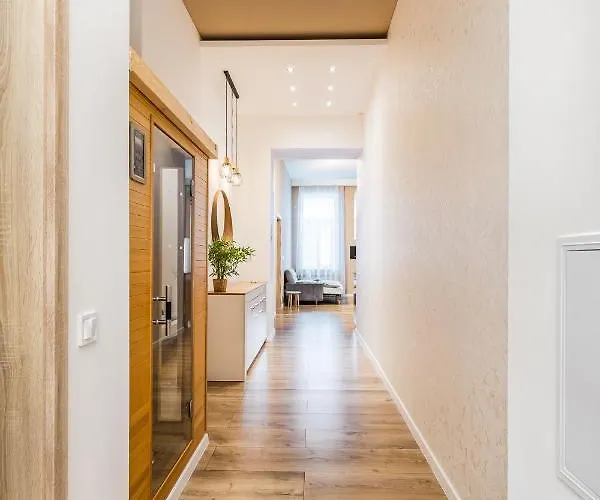 Apartmán Csengery Deluxe With Balcony *